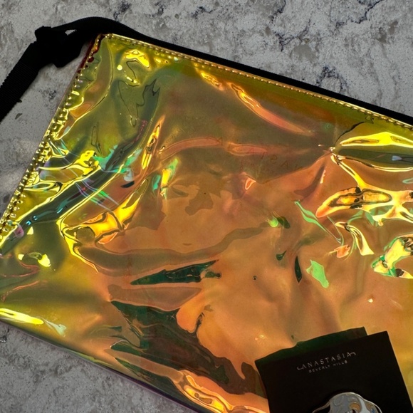 Anastasia Beverly Hills Make-Up Bag w/ Dog pin - Picture 5 of 6